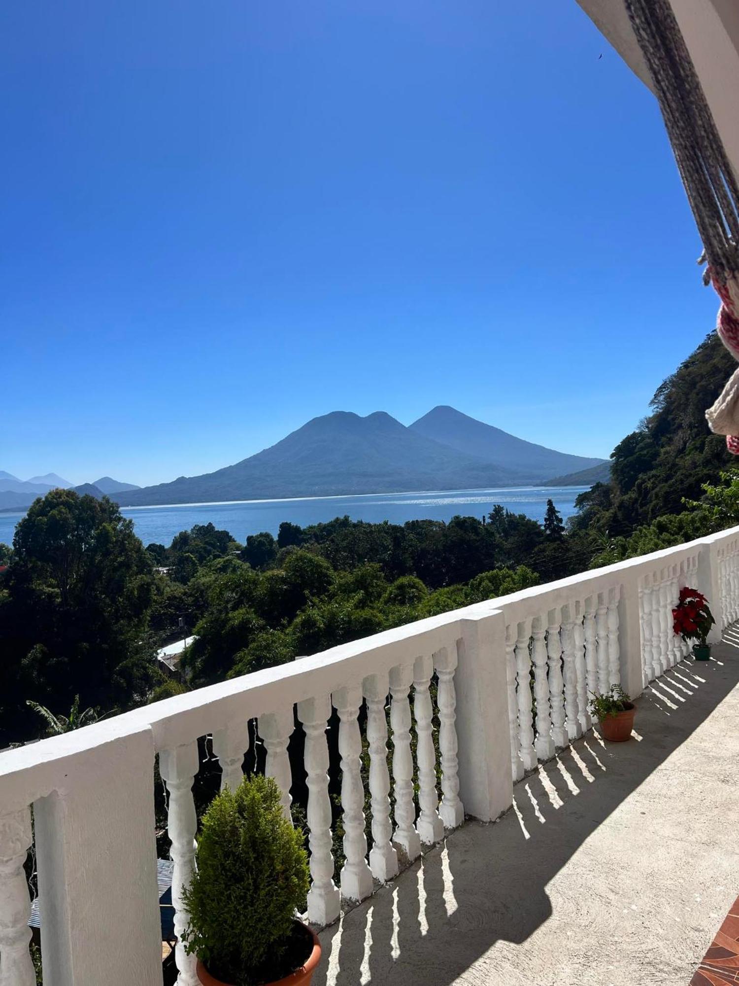 Hotel Berena San Marcos La Laguna Exterior photo