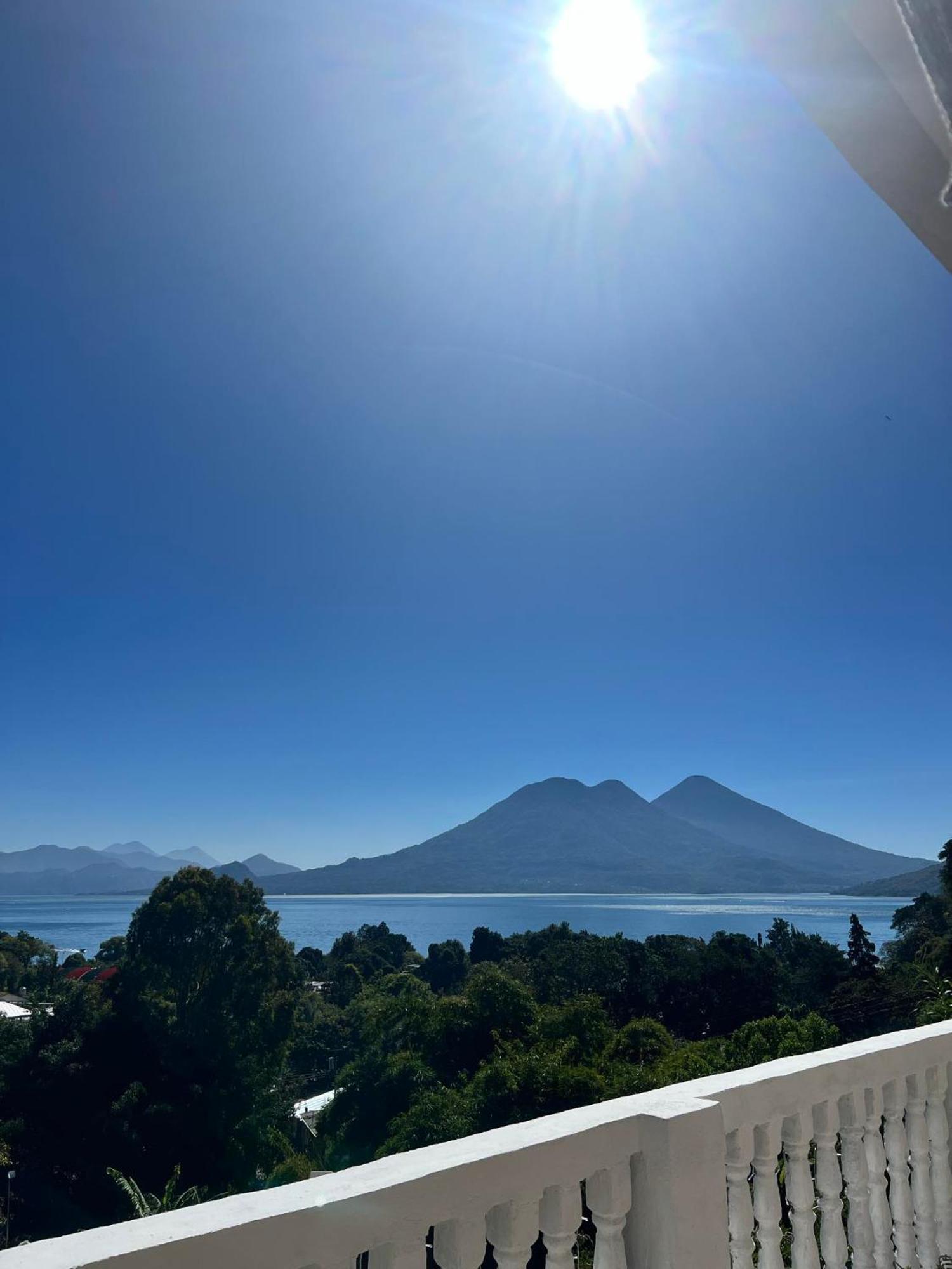 Hotel Berena San Marcos La Laguna Exterior photo